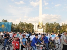 В Караганде День госсимволов РК отметили велопробегом