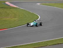 Astana Motorsports показывает лидерский темп в «Формуле 3»