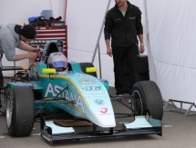 Astana Motorsports показывает лидерский темп в «Формуле 3»