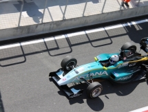 Astana Motorsports показывает лидерский темп в «Формуле 3»