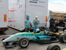 Astana Motorsports показывает лидерский темп в «Формуле 3»
