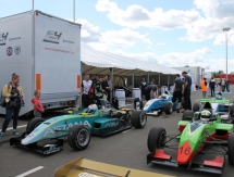 Astana Motorsports показывает лидерский темп в «Формуле 3»