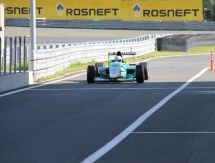 Astana Motorsports показывает лидерский темп в «Формуле 3»