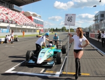Astana Motorsports показывает лидерский темп в «Формуле 3»