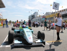 Astana Motorsports показывает лидерский темп в «Формуле 3»