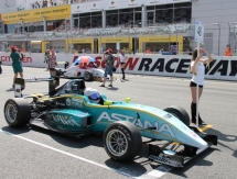 Astana Motorsports показывает лидерский темп в «Формуле 3»