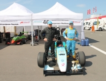 Astana Motorsports показывает лидерский темп в «Формуле 3»