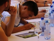 Футболисты «Тобола» помогли в благотворительном проекте «Жизнь на ладони»