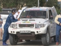 В Мангистау продолжается первый казахстанский ралли-рейд «Rally Kazakhstan — 2015»