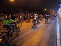 В Алматы ко Дню государственных символов пройдет ночной велопробег