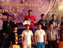 Казахстанские «вольники» завоевали шесть медалей в первый день бишкекского турнира