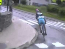 Видео финиша шестого этапа велогонки «Критериум дю Дофине» с участием гонщиков «Астаны»