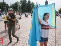 Как алматинцы болели за свой город в олимпийской гонке