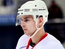 «Барыс» взял на просмотр Метальникова и Савицкого