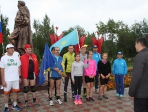 Петропавловск встретил участников факельной эстафеты «Бег мира»