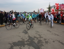 Более 100 миллионов тенге собрал благотворительный велопробег «Rixos Borovoe 2015» с участием Александра Винокурова