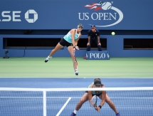 Фоторепортаж с финала «US Open» Шведова/Дельаква — Хингис/Мирза 3:6, 3:6