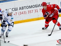 Фоторепортаж с матча КХЛ «Автомобилист» — «Барыс» 2:1 Б