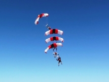 Казахстанские военнослужащие-парашютисты установили рекорд чемпионата Азии и Океании
