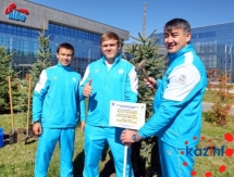 Олимпийский чемпион Жаксылык Ушкемпиров посадил именное дерево на «Аллее чемпионов»