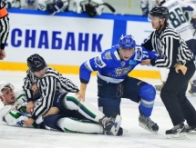 Фоторепортаж с матчей МХЛ «Снежные Барсы» — «Мамонты Югры» 2:3 Б, 4:1