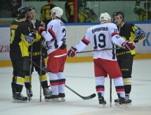 Фоторепортаж с матча ВХЛ «Сарыарка» — «Зауралье» 2:3