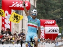 Винченцо Нибали: «Должен поблагодарить своих товарищей по команде за этот успех»