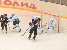 Видеообзор матча ВХЛ «Нефтяник» — «Торпедо» 3:2