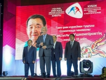 Фоторепортаж с первого дня Кубка РК по греко-римской борьбе