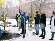 Игроки «Сарыарки» и «Темиртау» приняли участие в экологической акции