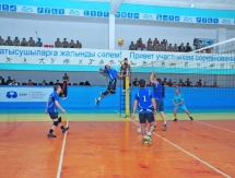 Армейские волейбольные команды борются за кубок генерала армии Мухтара Алтынбаева