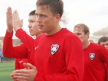 Хунт — 50 матчей за «Кайсар»