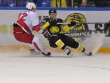 Отчет о матче ВХЛ «Сарыарка» — «Звезда» 3:2