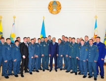 Министр обороны РК наградил лучших армейских спортсменов 