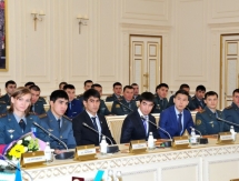Министр обороны РК наградил лучших армейских спортсменов 