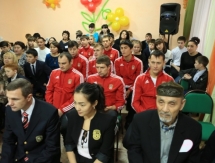 Фоторепортаж с посещения «Шахтером» детского дома