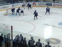 Видеообзор матча КХЛ «Адмирал» — «Барыс» 4:2