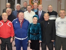 Владимир Нидергаус провел встречу с ветеранами ФК «Шахтер»