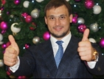 Известные спортсмены поздравляют казахстанцев с Новым годом