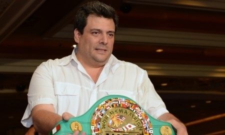 Президент WBC проведет совместные переговоры с командами Головкина и Альвареса