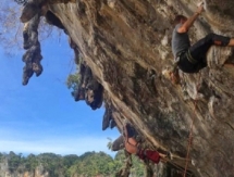 Сильнейшие скалолазы армейского спортклуба МО РК покоряют скалы Таиланда