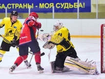 Листки хоккейного календаря. Неделя № 20. 18-24 января. «Арлан» оступается, но позиций не сдает