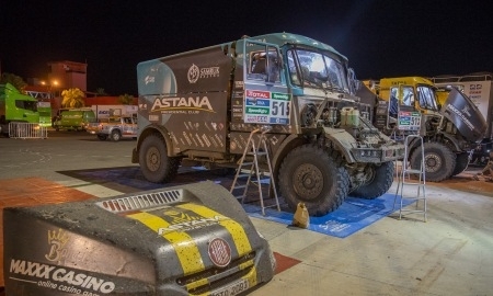 Отказ гидроусилителя руля не помешал Astana Motorsports остаться в строю