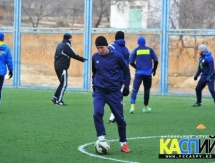Футболисты «Каспия» выехали на УТС в Турцию