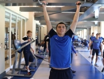 Фоторепортаж с занятий «Иртыша» в тренажерном зале