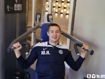 Фоторепортаж с занятий «Иртыша» в тренажерном зале