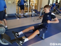 Фоторепортаж с занятий «Иртыша» в тренажерном зале