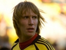 Экс-футболист «Атырау» Алексей Кучук завершил игровую карьеру в 29 лет и стал тренером