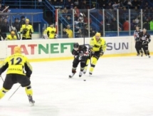 Видеообзор матча плей-офф ВХЛ «Нефтяник» — «Сарыарка» 3:2