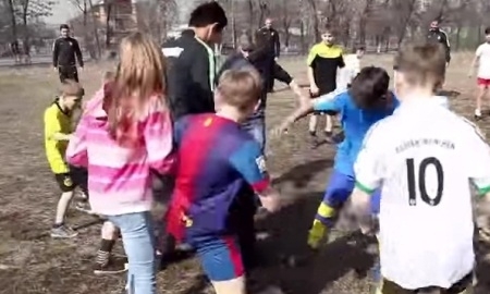 «Кайрат» сыграл товарищеский с воспитанниками детского дома